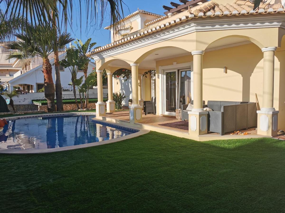 Oasis Tropical, Jardim E Piscina! Appartement Portimão Buitenkant foto